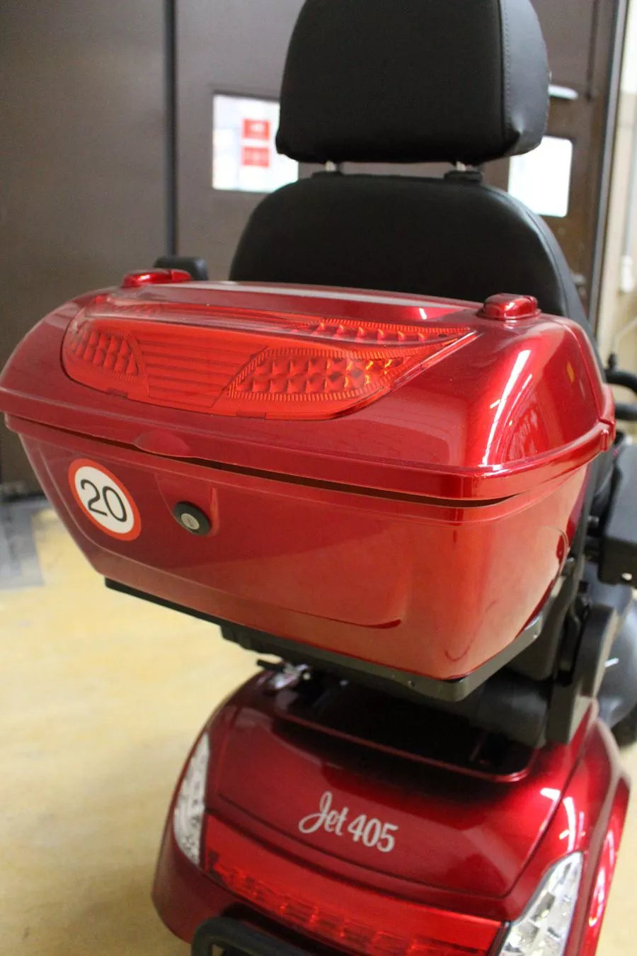 Nr: 22 - Jet 405 / Bordeauxrot